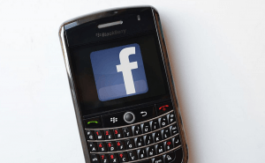Facebook to discontinue support for BlackBerry phones