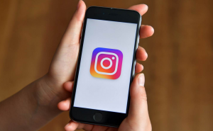 Instagram now alerts about screenshots of disappearing post