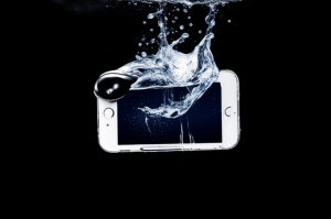 Wet iPhone dos and don'ts, according to Apple